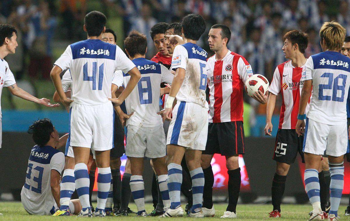 九游体育入口-包含风云突变山东泰山转会期更衣室发声窗口期本菲卡篮板制胜——欧冠节点到来，尼斯今夜更衣室发声都惊呆了的词条